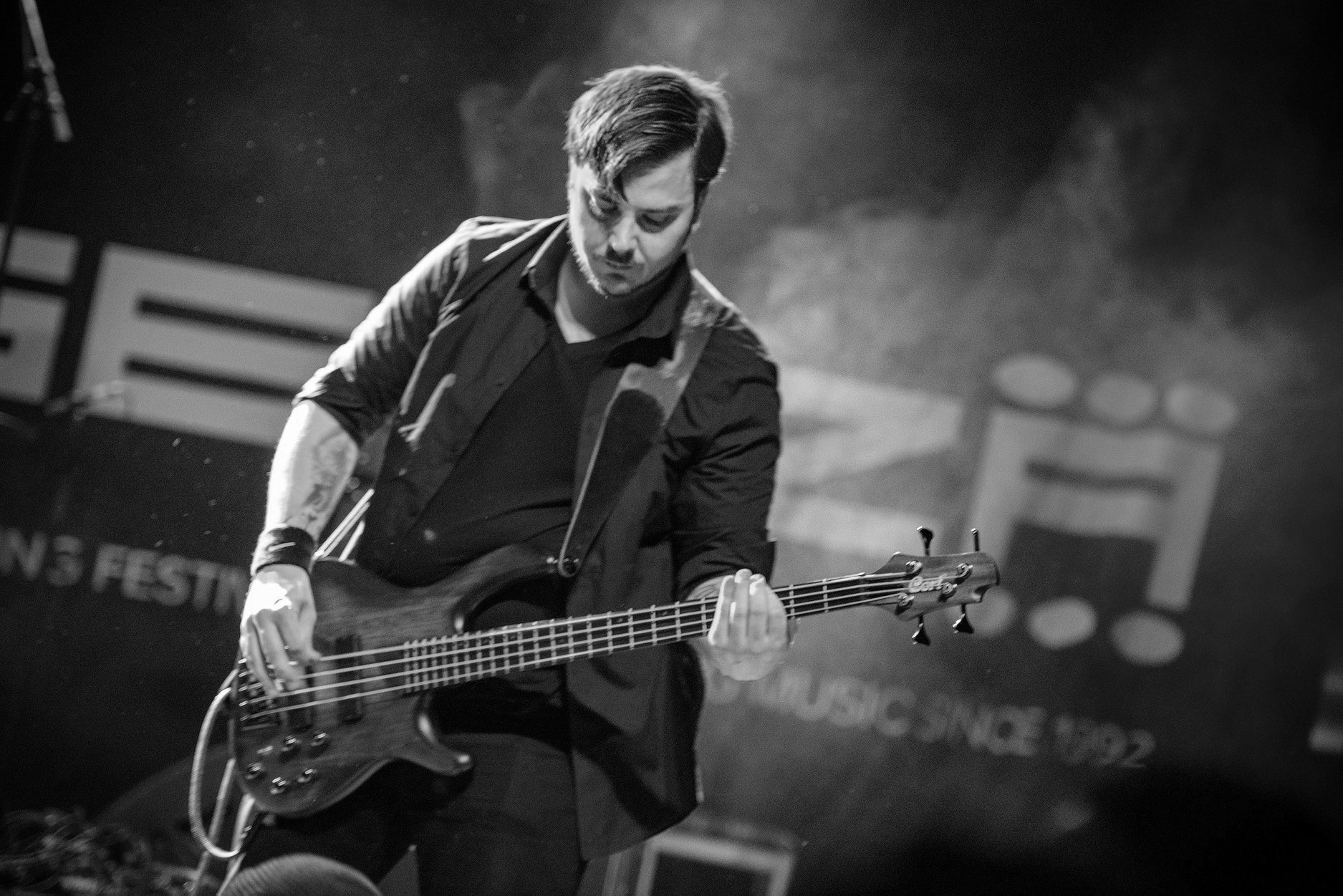 Fredrik Lundqvist - Bass